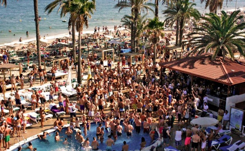 The Top 10 Party Beaches on Earth